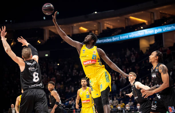 曾因工资帽 曾因工资帽