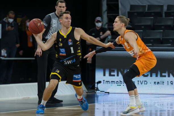 并非只是言 并非只是言