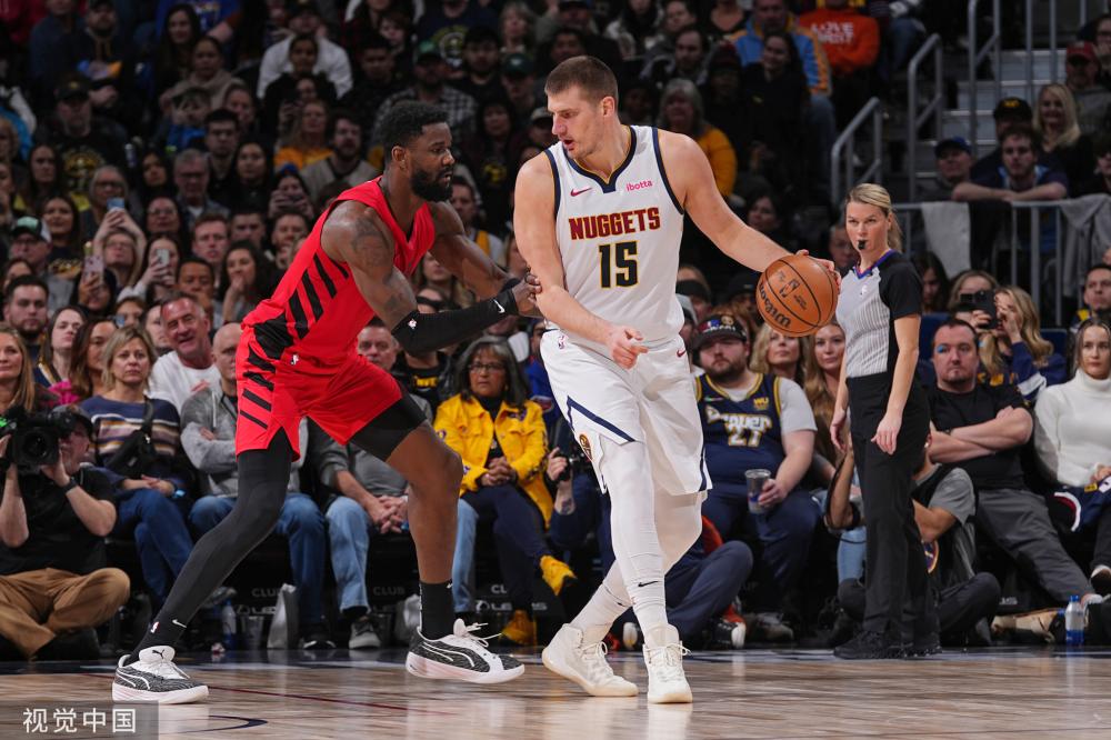 队的比拼中 队的比拼中